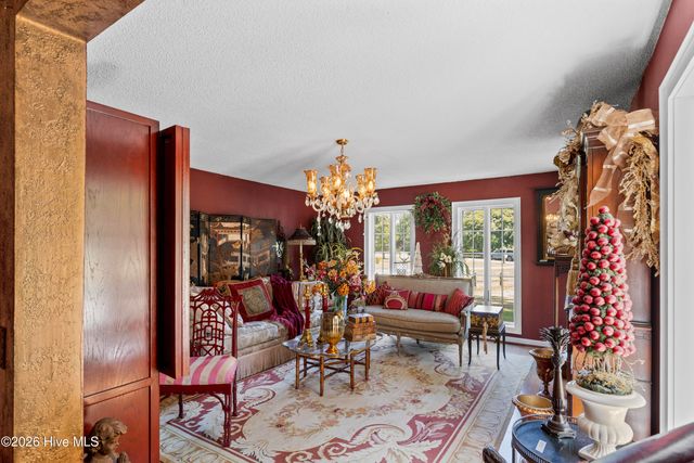 201 Winding Creek Road, Rocky Point, NC 28457