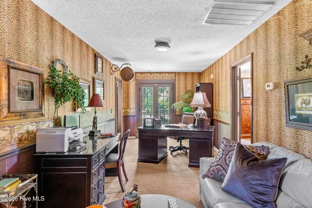 201 Winding Creek Road, Rocky Point, NC 28457