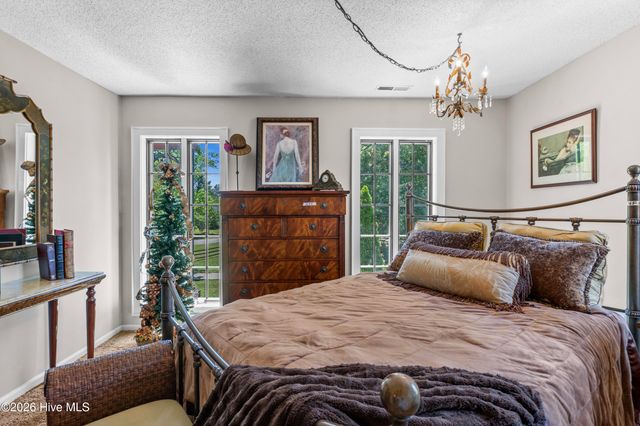 201 Winding Creek Road, Rocky Point, NC 28457