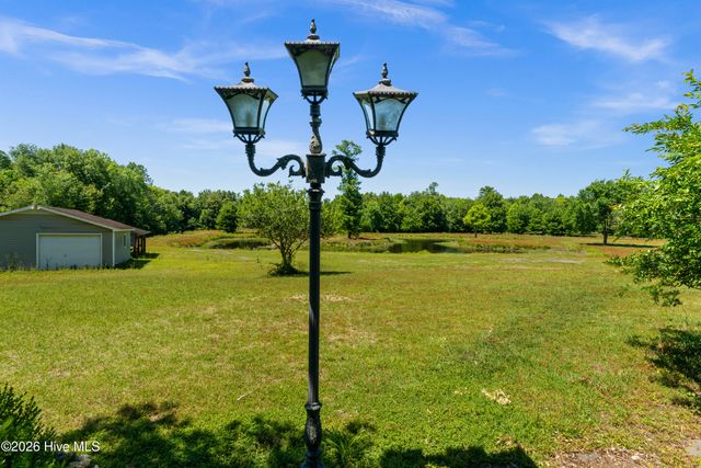 201 Winding Creek Road, Rocky Point, NC 28457