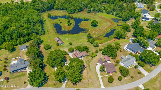 201 Winding Creek Road, Rocky Point, NC 28457