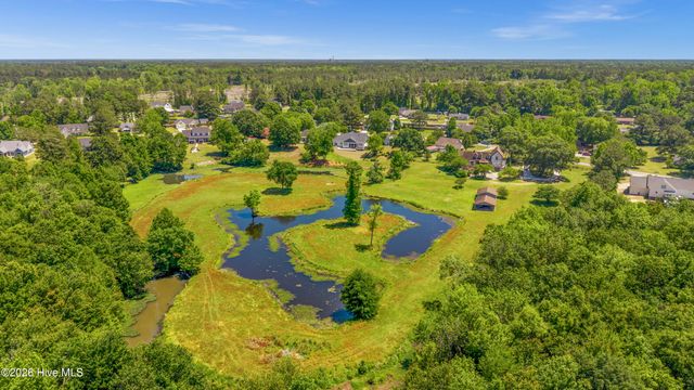 201 Winding Creek Road, Rocky Point, NC 28457