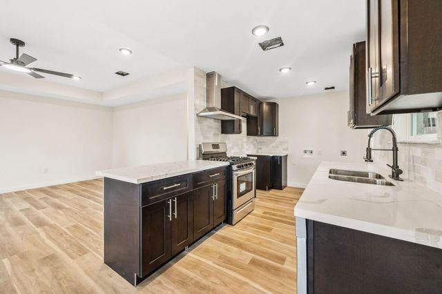 6321 Joe Louis Lane, Houston, TX 77091