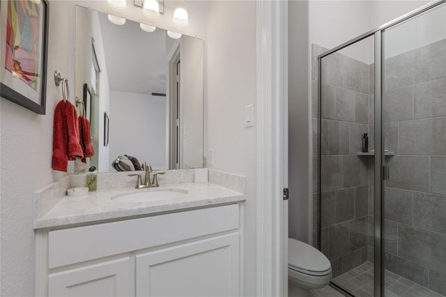 6738 Barnes Drive, Frisco, TX 75034