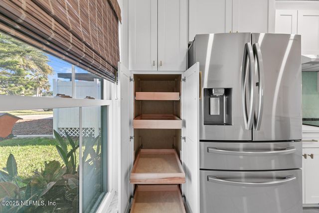 528 10TH Avenue S, Jacksonville Beach, FL 32250