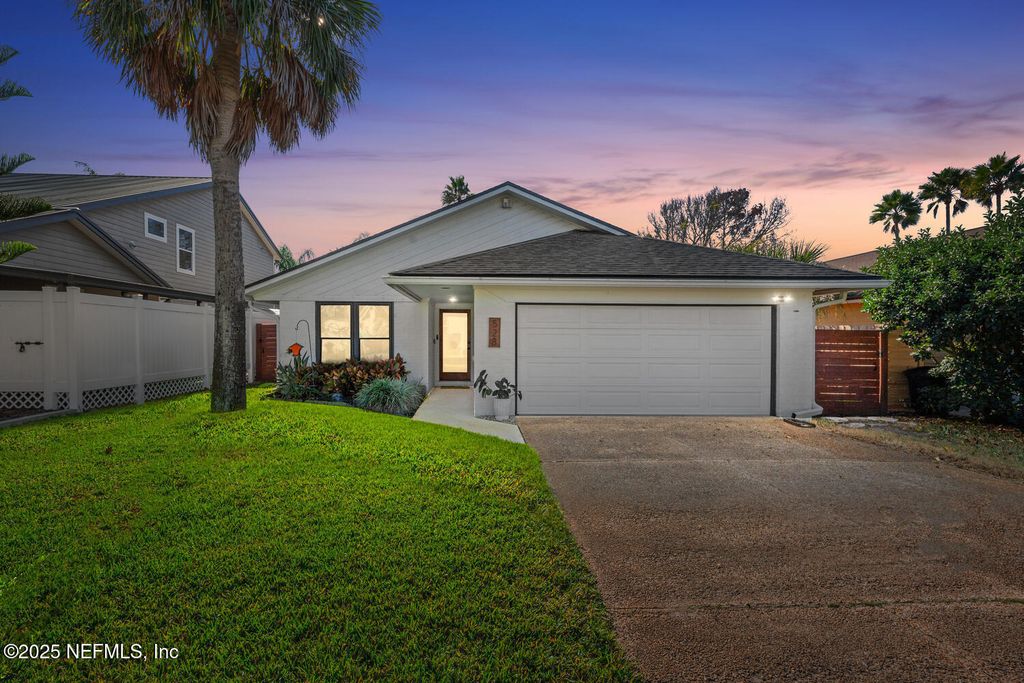 528 10TH Avenue S, Jacksonville Beach, FL 32250