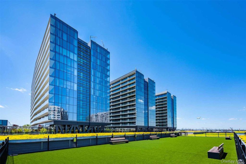 131-05 40th Road 12B, Flushing, NY 11354