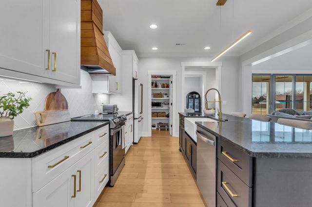 400 Rucker Rd, Murfreesboro, TN 37127