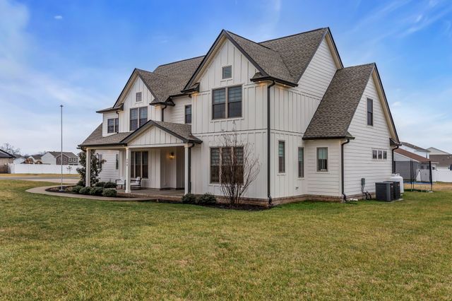 400 Rucker Rd, Murfreesboro, TN 37127