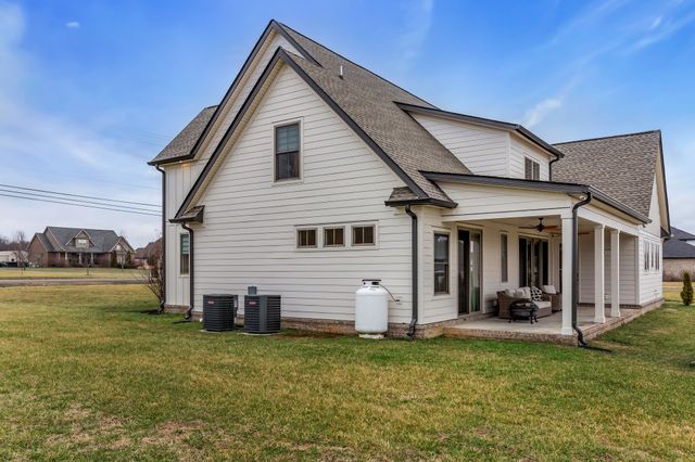 400 Rucker Rd, Murfreesboro, TN 37127