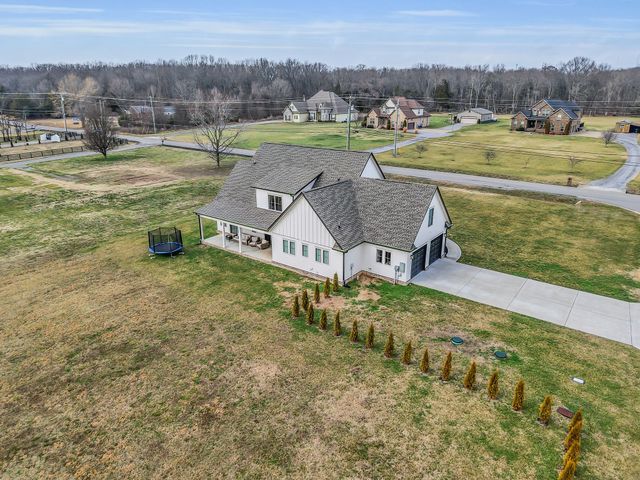 400 Rucker Rd, Murfreesboro, TN 37127