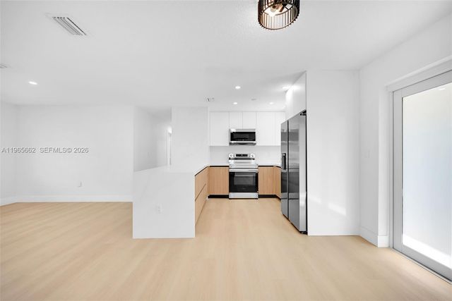 1370 NW 173rd Ter, Miami Gardens, FL 33169