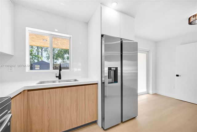 1370 NW 173rd Ter, Miami Gardens, FL 33169