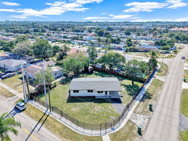 1370 NW 173rd Ter, Miami Gardens, FL 33169