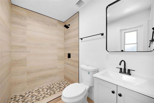 1370 NW 173rd Ter, Miami Gardens, FL 33169