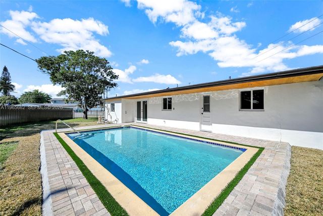 1370 NW 173rd Ter, Miami Gardens, FL 33169