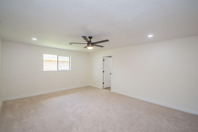 5106 Timber Ridge Street, Baytown, TX 77521