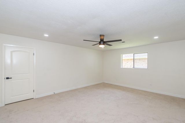 5106 Timber Ridge Street, Baytown, TX 77521