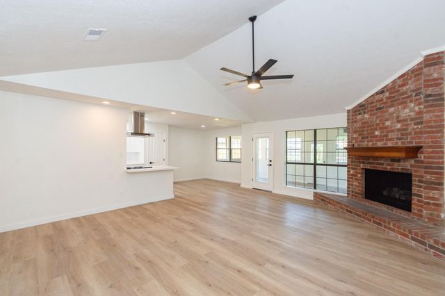 5106 Timber Ridge Street, Baytown, TX 77521