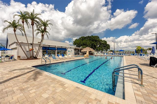 7205 MOUNT FAIRFIELD ROAD NE 543, St Petersburg, FL 33702