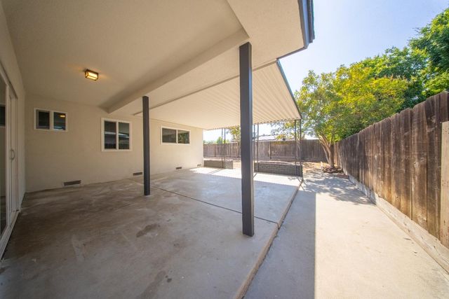 608 W Gettysburg Avenue, Clovis, CA 93612