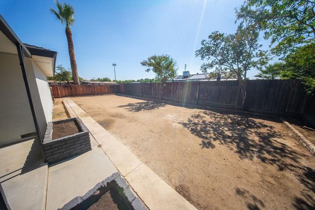 608 W Gettysburg Avenue, Clovis, CA 93612