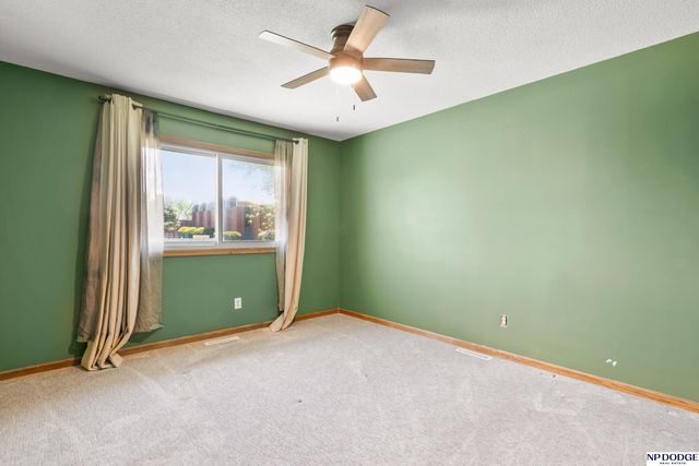 801 S East Street, Valley, NE 68064