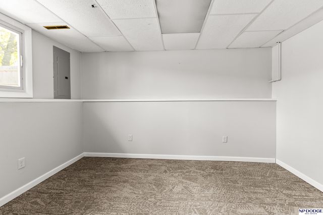 801 S East Street, Valley, NE 68064