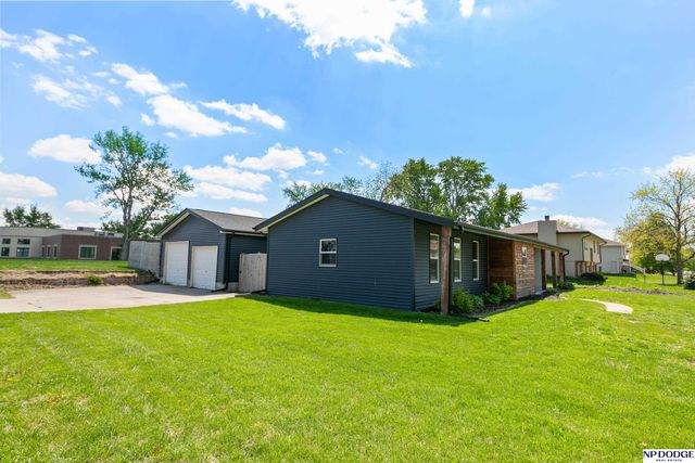 801 S East Street, Valley, NE 68064
