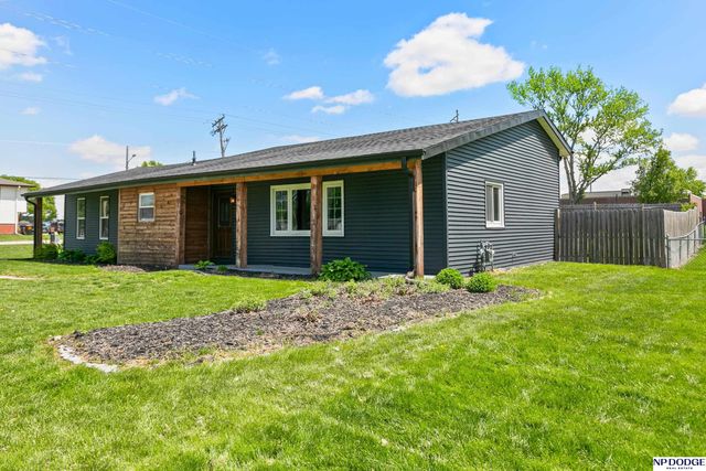 801 S East Street, Valley, NE 68064