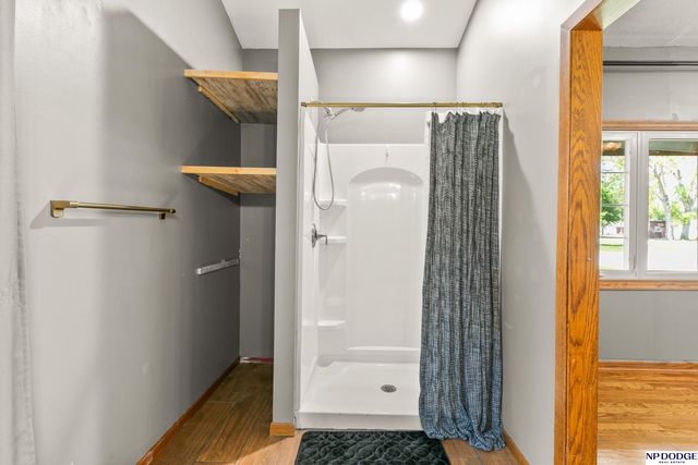 801 S East Street, Valley, NE 68064