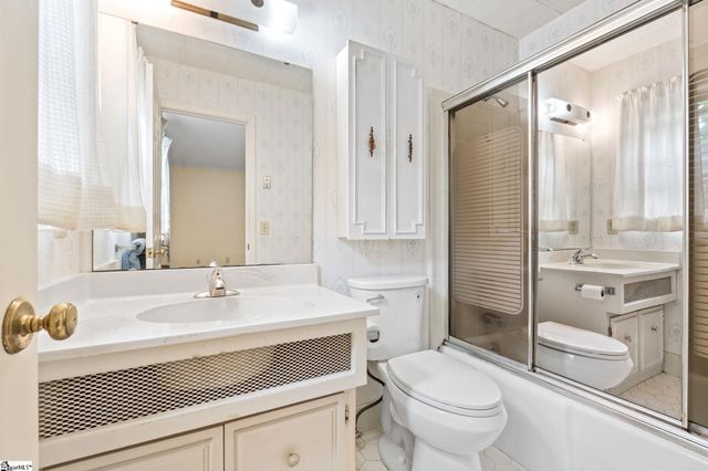 205 Oak Ridge Court, Greer, SC 29650