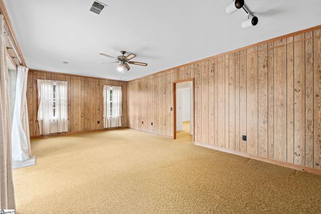 205 Oak Ridge Court, Greer, SC 29650