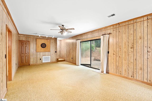 205 Oak Ridge Court, Greer, SC 29650