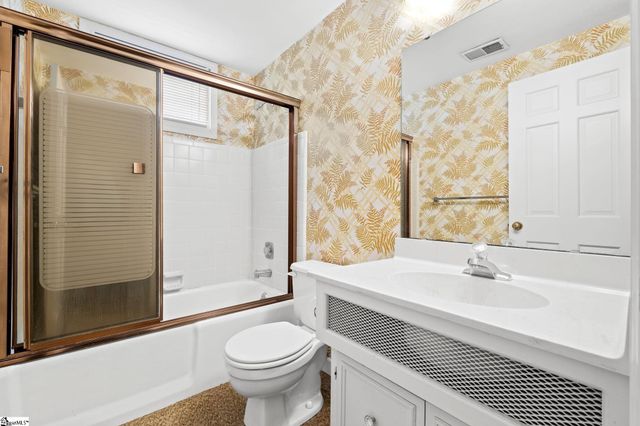 205 Oak Ridge Court, Greer, SC 29650