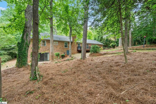 205 Oak Ridge Court, Greer, SC 29650