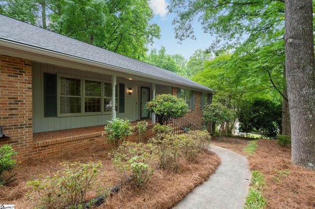 205 Oak Ridge Court, Greer, SC 29650