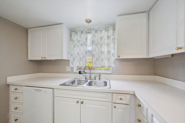2423 ASPINWALL STREET 2423, Sarasota, FL 34237