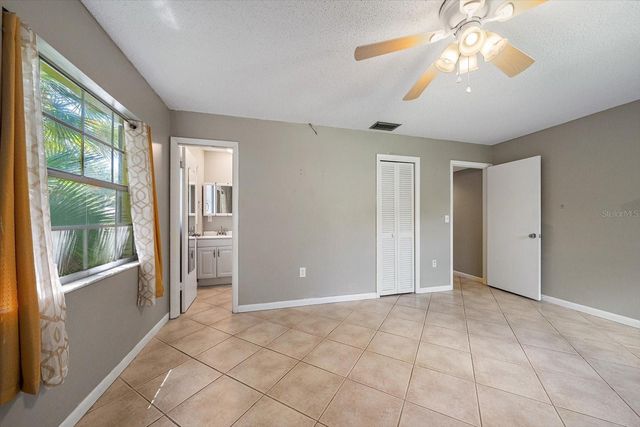 2423 ASPINWALL STREET 2423, Sarasota, FL 34237