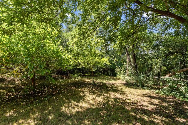 434 Harrison AVENUE, Waukesha, WI 53186