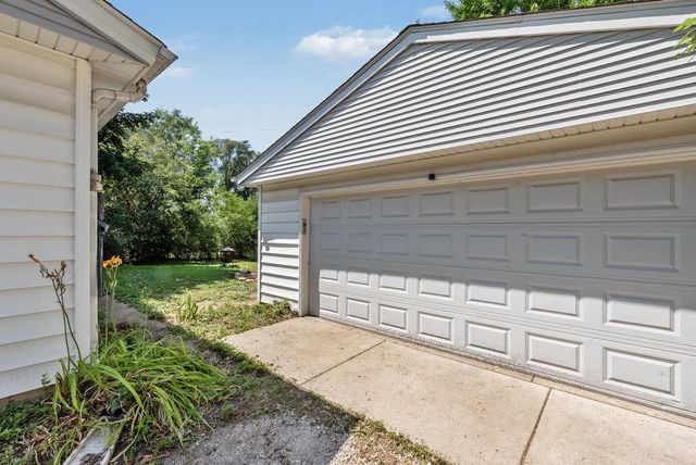 434 Harrison AVENUE, Waukesha, WI 53186