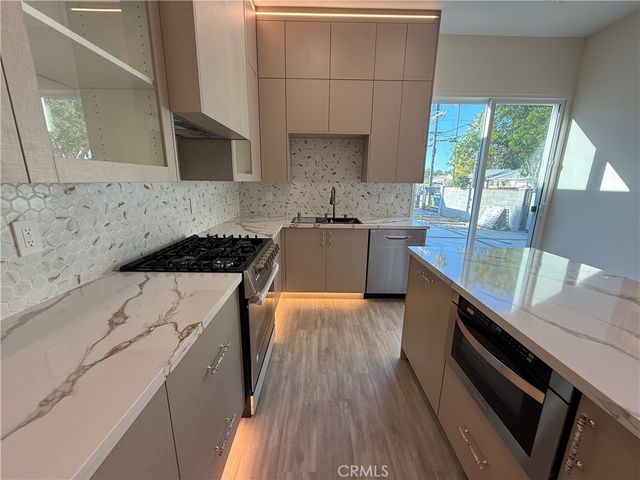 8149 Saint Clair Avenue, North Hollywood, CA 91605