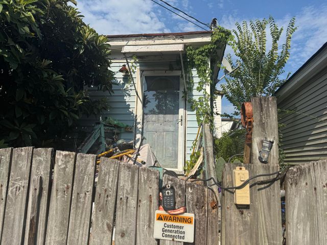 10 S Enston Avenue, Charleston, SC 29403