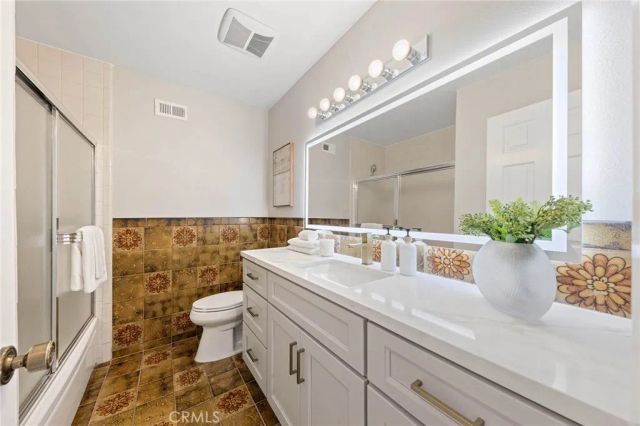 3028 E Vermillion, West Covina, CA 91792