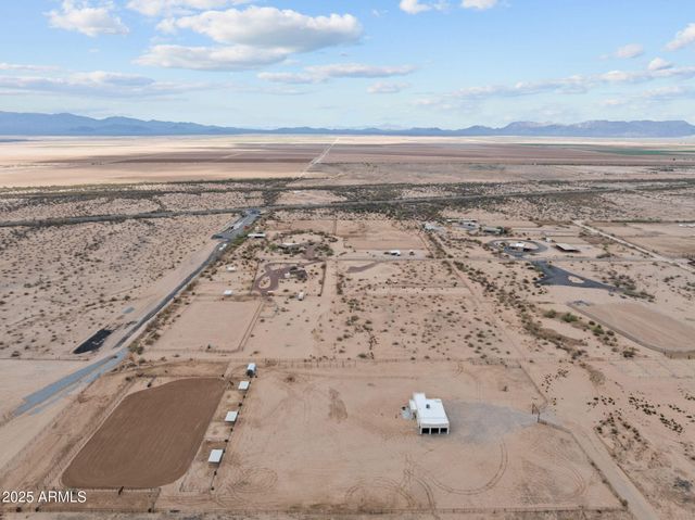 49102 N 530TH Avenue, Aguila, AZ 85320