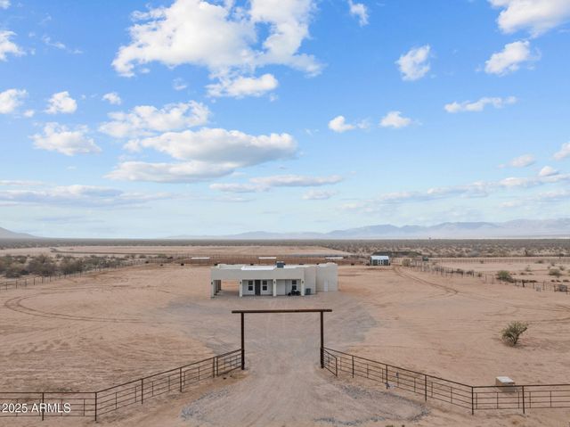 49102 N 530TH Avenue, Aguila, AZ 85320