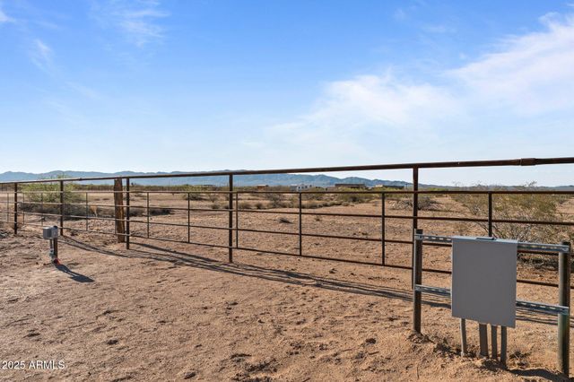 49102 N 530TH Avenue, Aguila, AZ 85320