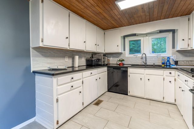 1568 Perry Street, SE, Cleveland, TN 37311