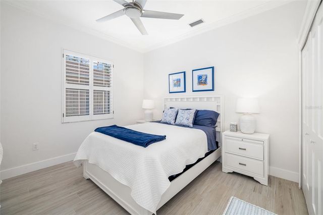 7016 LENNOX PLACE, University Park, FL 34201