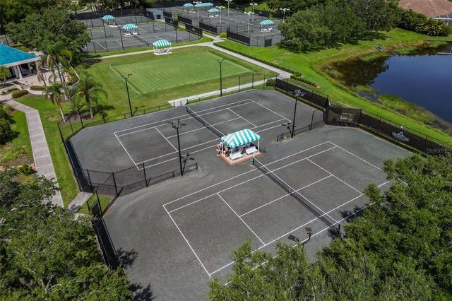 7016 LENNOX PLACE, University Park, FL 34201